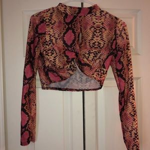 PrettyLittleThing crop top